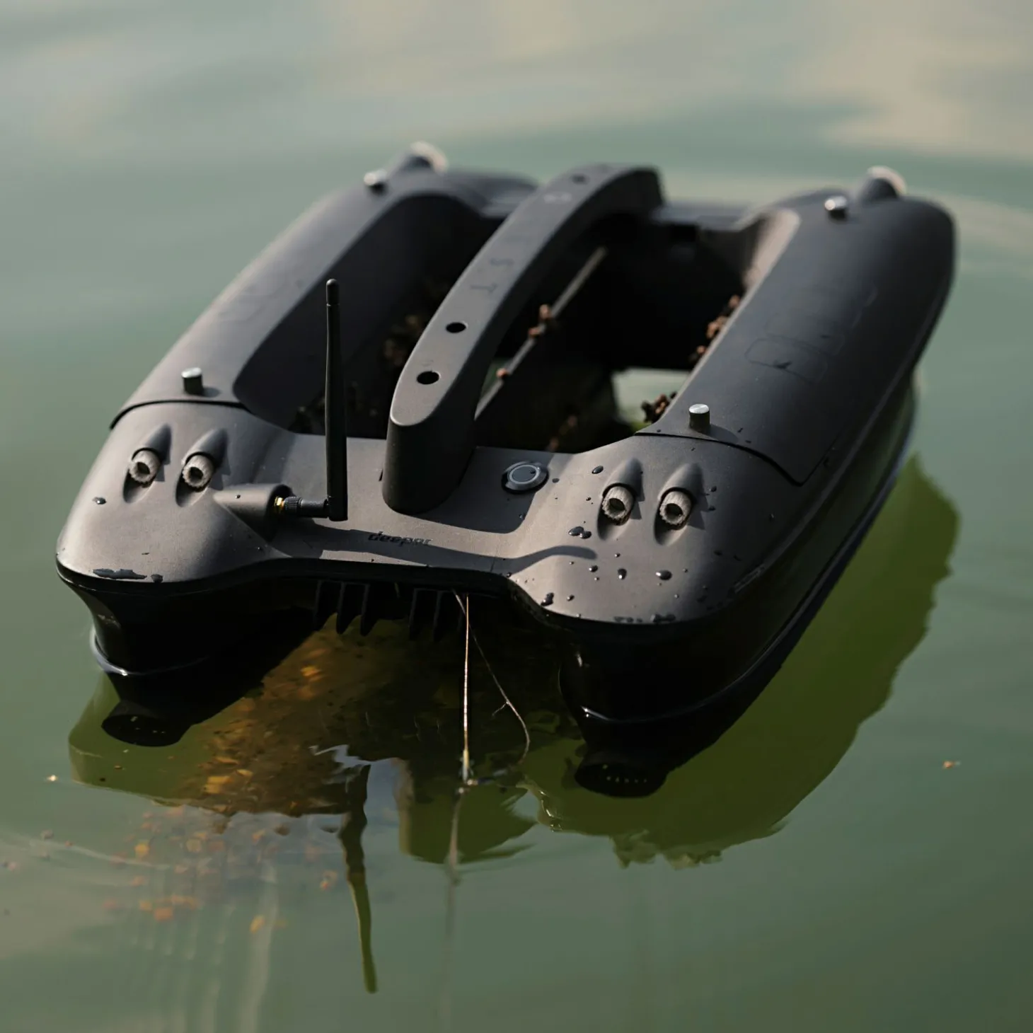 Deeper Quest Futterboot